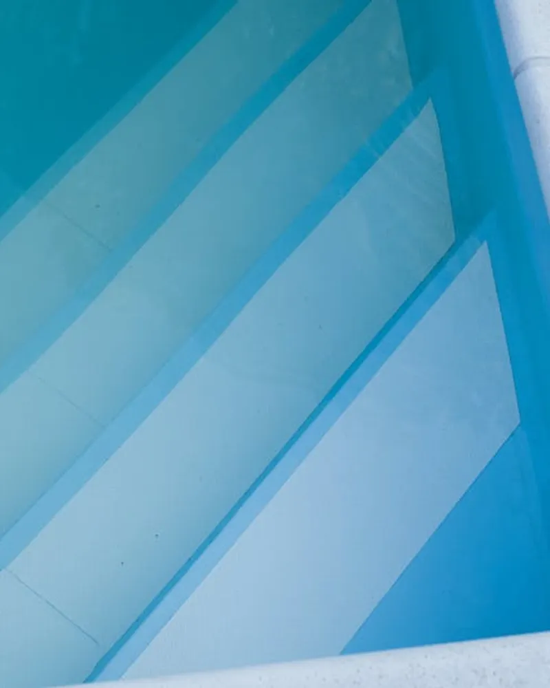 Quel revêtement autour de la piscine ?
