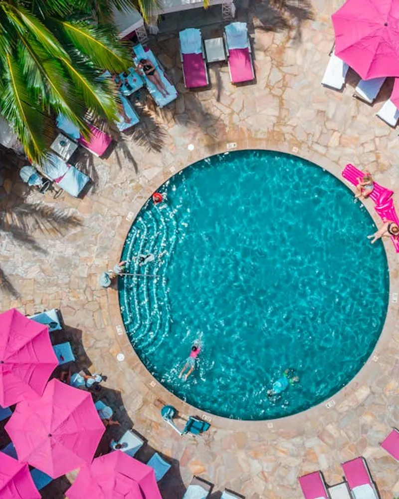 Revêtements de piscine à faible impact environnemental en Guadeloupe